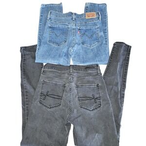 Womens Levis Jeans 2 Pair Black and‎ Blue Capri 25 and 2 26